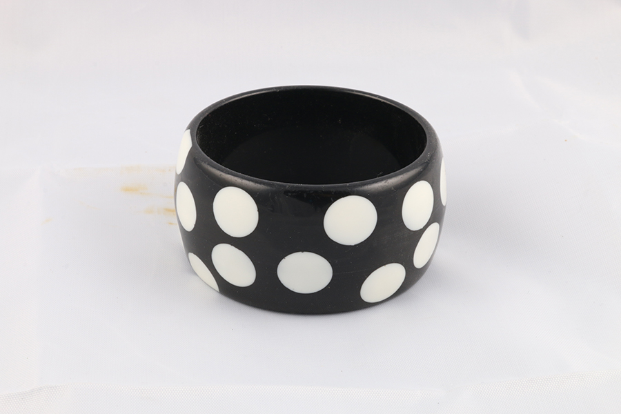 Black White Polka Dot Bangle Bracelet Image